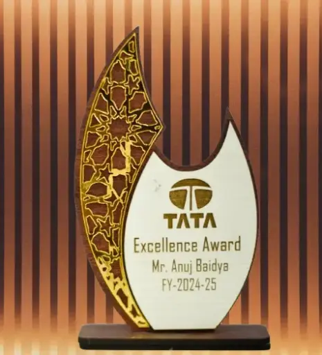CUSTOMIZED WOODEN ACRYLIC MEMENTO/TROPHY